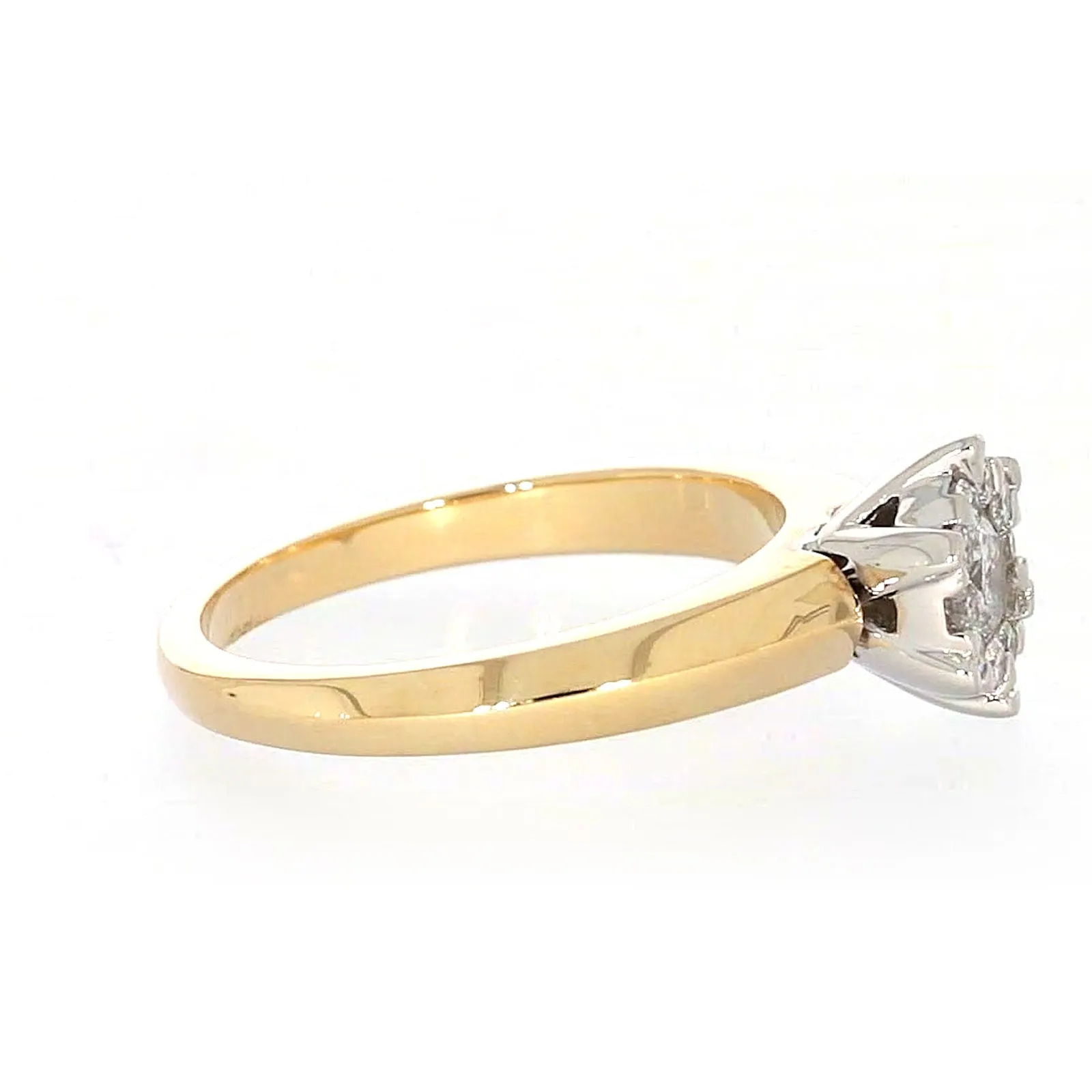 9ct Two Tone Gold Round Brilliant Cut with 0.50 Carat tw of Diamonds Ring