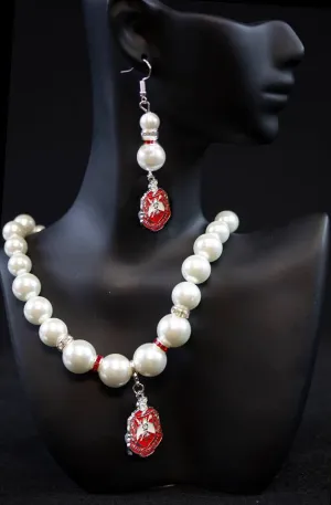 Delta Pearl Necklace