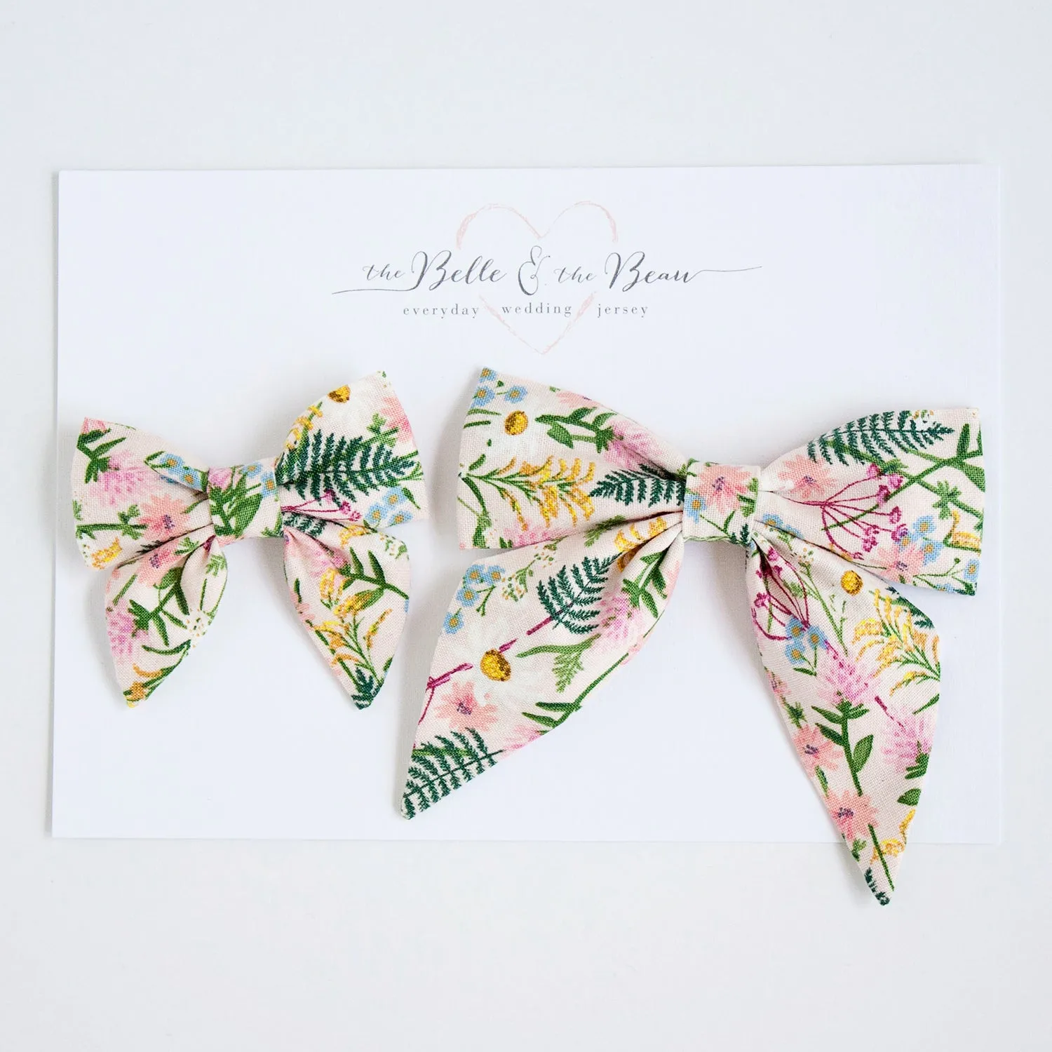 Men's Pre-Tied Bow Tie / Wildflowers In Pink